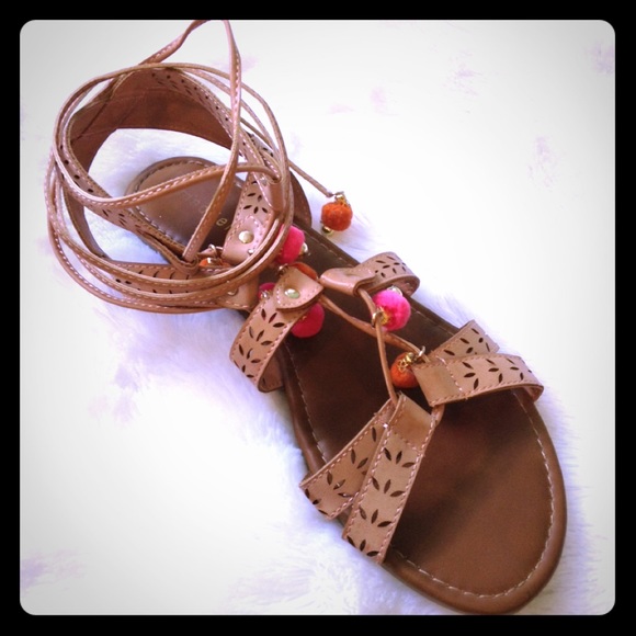 Madden Girl Shoes - Madden Girl Pom Pom Sandals. Size 9M